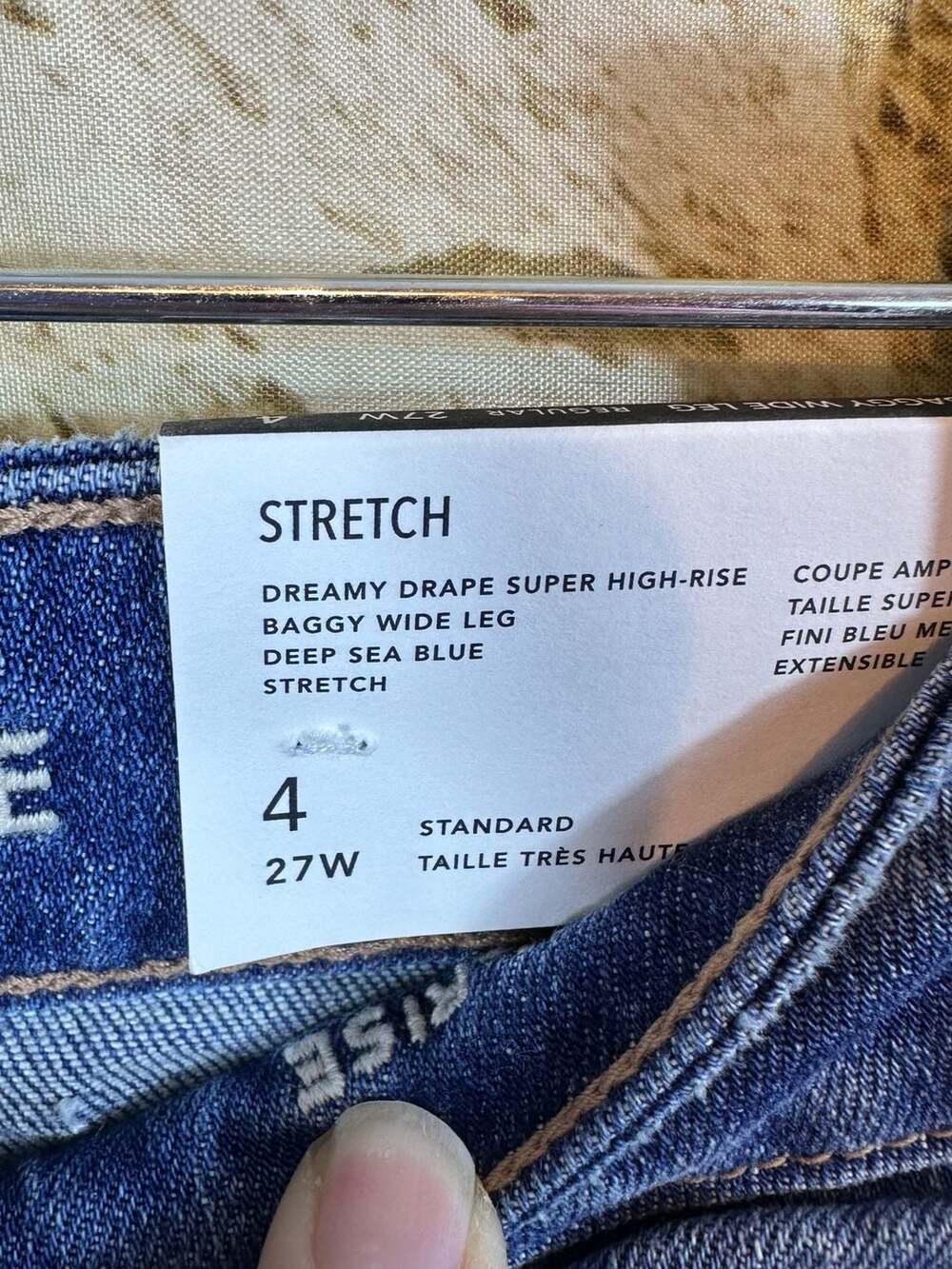 American Eagle Dreamy Drape Super High-Rise Baggy Wide Leg Distressed Jeans - Picture 6 of 8